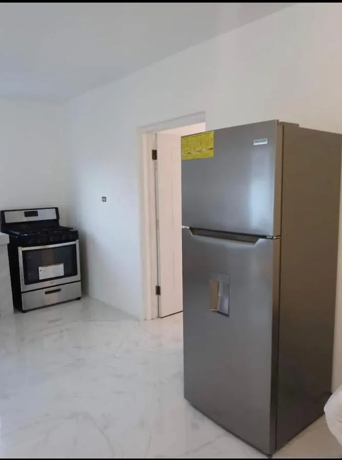 White Diamond Apartment Runaway Bay