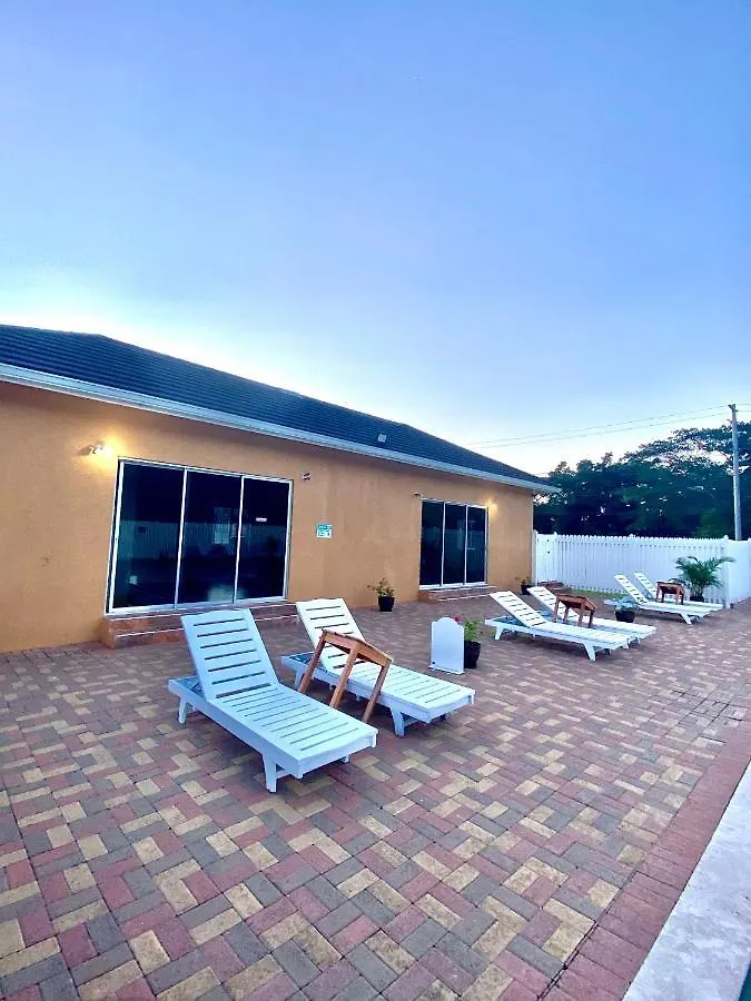 Apartmán White Diamond Runaway Bay 0*,  Jamajka