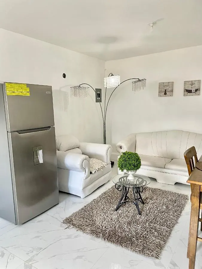 Apartmán White Diamond Runaway Bay 0*,